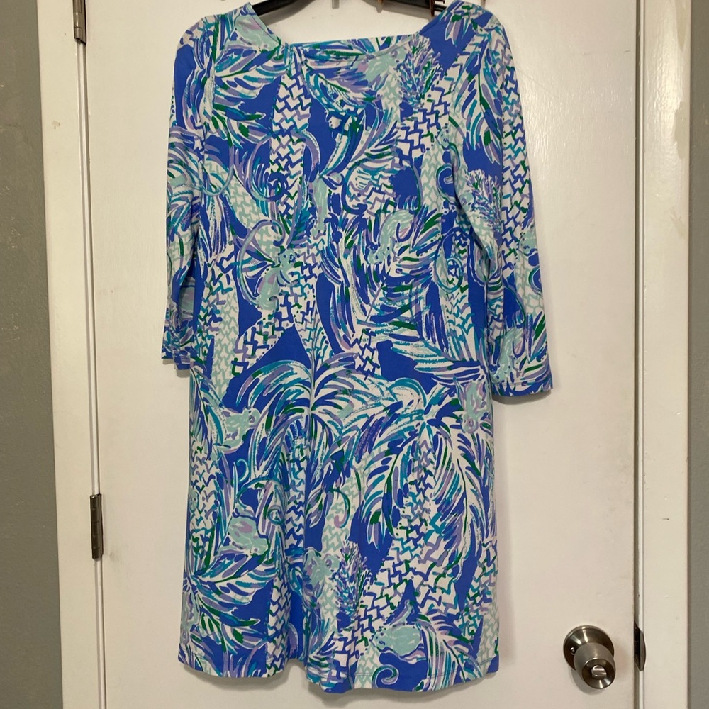 Lilly Pulitzer, long sleeve above the knee med